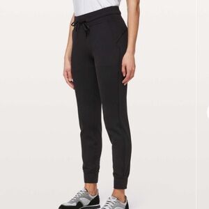 Lululemon Ready to Rulu black joggers size 4